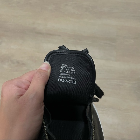 Coach Empire Leather Sneaker, Size 7 - Picture 10 of 11